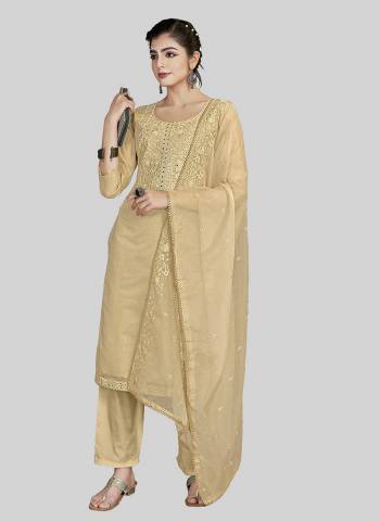 Looking These Designer Salwar Suit in Fine Colored Pair With Bottom And Dupatta.These Top Are Chanderi Silk And Dupatta Are Fabricated Organza Pair With Santoon Bottom.Its Beautified With Designer Embroidery Work.