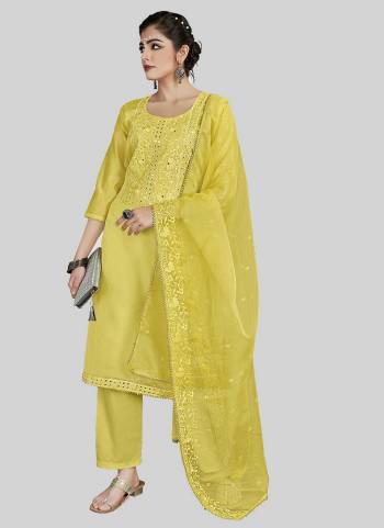 Looking These Designer Salwar Suit in Fine Colored Pair With Bottom And Dupatta.These Top Are Chanderi Silk And Dupatta Are Fabricated Organza Pair With Santoon Bottom.Its Beautified With Designer Embroidery Work.