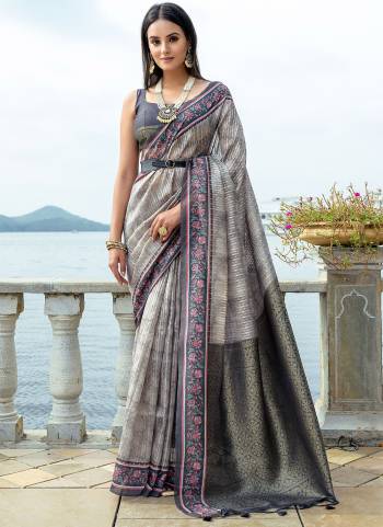 Attrective These Festive Wear Saree in Fine Colored.These Saree And Blouse is Fabricated On Soft Silk.Its Beautified With Wevon Jari Designer,Printed.