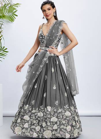 Attrective Looking This Partywear Fine Color Fancy Heavy Designer Choli Fabric Georgette And Lahenga Georgette And Dupatta Net In Fabricated Beautified With Attrective Designer Thread,Sequance Embroidery Work. Buy Now.