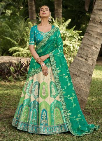 For A Designer Look,Grab These Designer Lehenga Choli in Fine Colored.These Lehenga Are Banarasi Silk And Blouse Are Fabricated On Banglori Silk Pair With Silk Dupatta.Its Beautified With Designer Patch With Embroidery Work.