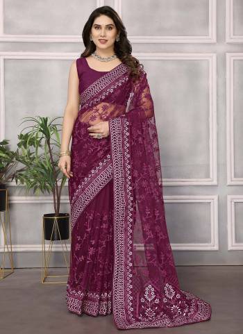 Attrective Look These Saree in Fine Colored.These Saree Are Soft Net And Blouse is Mono Banglori Fabricated.Its Beautified With Designer Thread Embroidery Work