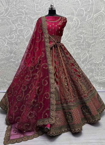 For A Fancy Designer Look,Grab These Lehenga Choli With Dupatta in Fine Colored.These Lehenga And Choli Are Velvet And Dupatta Are Fabricated On Soft Net & Velvet Pair.Its Beautified With Designer Hand Mirror, Dori,Jari,Sequance,Multy Thread Embroidery,Diamond Work.