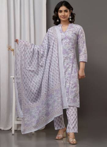 Attrective These Suit in Fine Colored Pair With Bottom And Dupatta.These Top And Bottom Are Fabricated On Cotton Pair With Cotton Dupatta.Its Beautified With Designer Printed,Hand Lace Work.