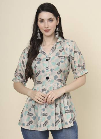 Attrective These Beautiful Looking Readymade Kurti.These Kurti is Fabricated On Cotton.Its Beautified With Designer Printed.