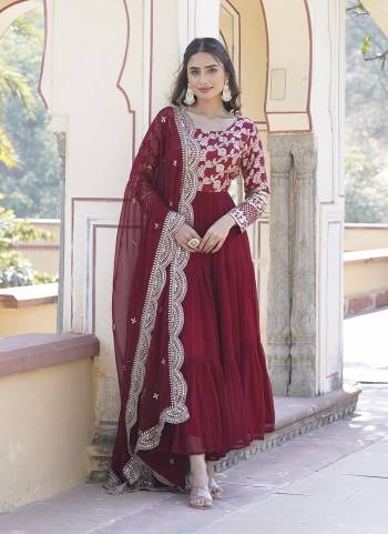 Attrective Looking These Beautiful Looking Readymade Long Gown With Dupatta.These Gown is Fabricated On Viscose Dyable & Faux Georgette And Faux Georgette Dupatta.Its Beautified With Dyable Jacquard With Designer Sequance Embroidery Work.