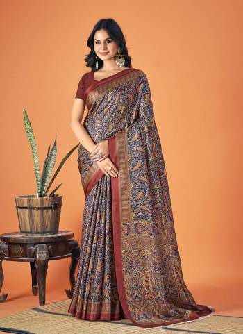 Garb These Party Wear Saree in Fine Colored.These Saree And Blouse is Fabricated On Pashmina.Its Beautified With Designer Printed.