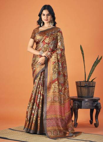 Garb These Party Wear Saree in Fine Colored.These Saree And Blouse is Fabricated On Pashmina.Its Beautified With Designer Printed.