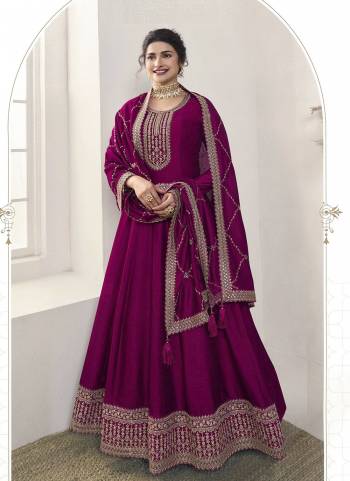 Garb These Party Wear Anarkali Suit in Fine Colored Pair With Bottom And Dupatta.These Top Are Silk Georgette And Dupatta Are Fabricated On Georgette Pair With Santoon Bottom.Its Beautified With Santoon Inner.Its Beautified With Heavy Designer Embroidery Work.