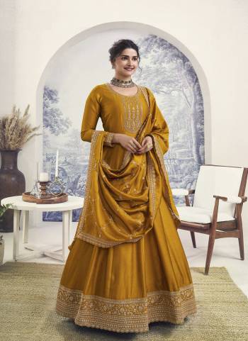 Garb These Party Wear Anarkali Suit in Fine Colored Pair With Bottom And Dupatta.These Top Are Silk Georgette And Dupatta Are Fabricated On Georgette Pair With Santoon Bottom.Its Beautified With Santoon Inner.Its Beautified With Heavy Designer Embroidery Work.