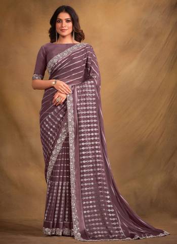 Look Attrective These Designer Party Wear Saree in Fine Colored.These Saree Are Georgette Kasab And Blouse Malai Satin is Fabricated.Its Beautified Desiger Embroidery,Stone Work.