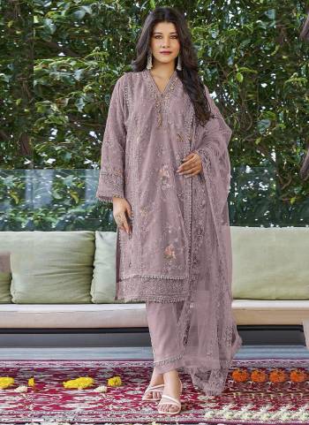 Garb These Designer Suit in Fine Colored Pair With Bottom And Dupatta.These Top Are Georgette And Dupatta Are Fabricated On Georgette Pair With Santoon Bottom.Its Beautified With Santoon Inner.Its Beautified With Heavy Designer Embroidery Work.