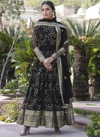 Attrective Looking These Beautiful Looking Readymade Long Gown With Dupatta.These Gown is Fabricated On Faux Georgette And Faux Georgette Dupatta.Its Beautified With Designer Thread, Sequance Embroidery Work.