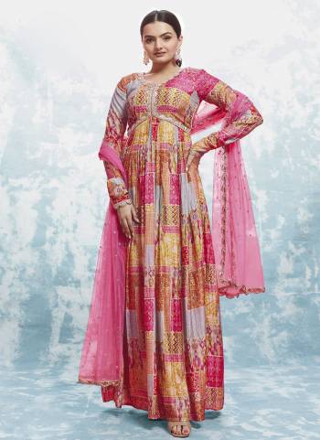 Garb These Beautiful Looking Readymade Gown And Dupatta.These Gown And Dupatta Are Muslin Fabricated.Its Beautified With Disigner Printed With Embroidery Work.