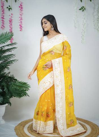 Attrective Looking These Party Wear Saree in Fine Colored.These Saree Are Organza And Blouse is Fabricated On Art Silk.Its Beautified With Designer Embroidery Work.