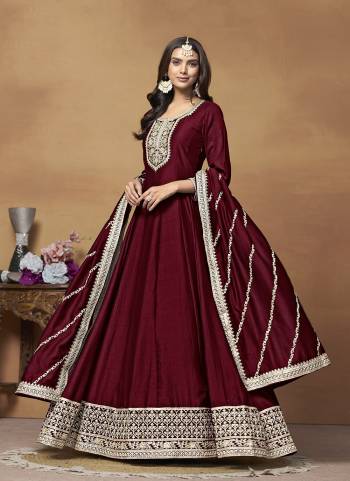 Garb These Party Wear Anarkali Suit in Fine Colored Pair With Bottom And Dupatta.These Top And Dupatta Are Fabricated On Art Silk Pair With Santoon Bottom.Its Beautified With Santoon Inner.Its Beautified With Designer Embroidery Work.