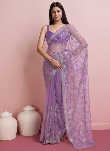 Looking These Designer Saree in Fine Colored.These Saree Are Soft Net And Blouse is Art Silk Fabricated.Its Beautified With Designer Sequance Embroidery Work.