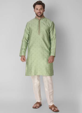 Take your ethnic style quotient to the next level by wearing this fashionable kurta set.Its Come With Jacquard Silk Fabricated Pair With Art Silk Fabric Payjama.Buy Now