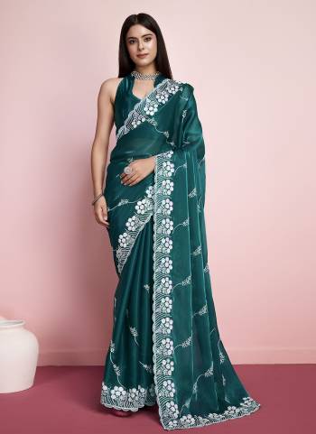 Looking These Party Wear Saree in Fine Colored.These Saree Are Jimmy Choo And Blouse is Art Silk Fabricated.Its Beautified With Designer Sequance Embroidery Work.