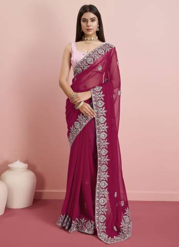 Garb These Party Wear Saree in Fine Colored.These Saree Are Georgette And Blouse is Art Silk Fabricated.Its Beautified With Designer Coding Embroidery Work.