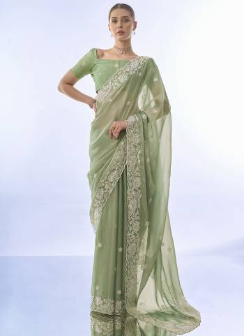 Grab These Party Wear Saree in Fine Colored.These Saree is Fabricated On Burburry Pair With Art Silk Blouse.Its Beautified With Designer Sequance Work.