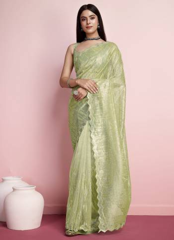 Garb These Designer Party Wear Saree in Fine Colored.These Saree Are Silver Twill Net And Blouse is Silver Twill Net Fabricated.Its Beautified With Designer Thread,Sequance Embroidery Work.