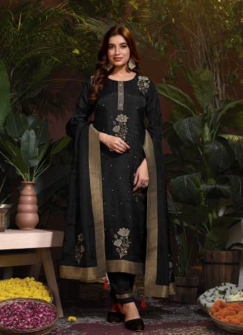 Attrective These Beautiful Looking Readymade Suits.These Top And Dupatta Are Natural Viscose And Bottom Are Natural Viscose Fabricated.Its Beautified With Jacquard Butti Disigner With Hand Work.