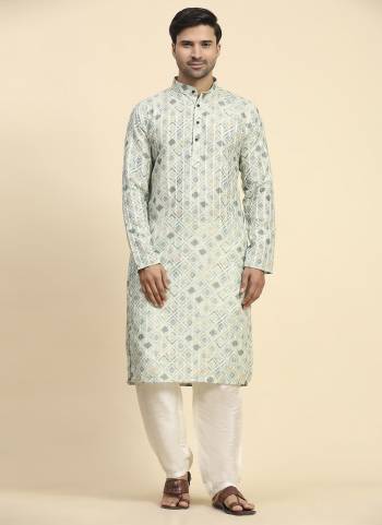 For A festive Wear,Grab These Readymade Kurta in Fine Colored.These Kurta is Fabricated On Rado Cotton With Designer Digital Printed.Buy Now.