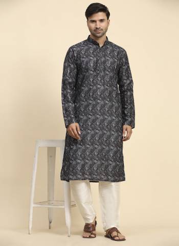 For A festive Wear,Grab These Readymade Kurta in Fine Colored.These Kurta is Fabricated On Rado Cotton With Designer Digital Printed.Buy Now.