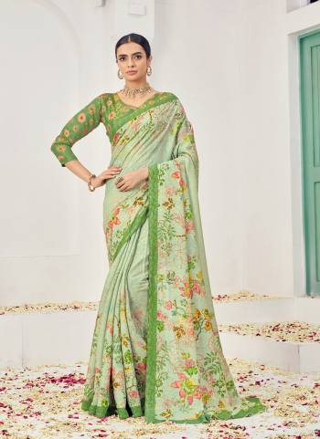 Attrective Look These Festive Wear Saree in Fine Colored.These Saree And Blouse is Fabricated On Natural Viscose Silk.Its Beautified With Wevon Jacquard Designer With Digital Printed.