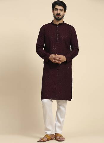 For A festive Wear,Grab These Readymade Kurta in Fine Colored.These Kurta is Fabricated On Rayon Cotton With Designer Chikankari Embroidry Work.Buy Now.