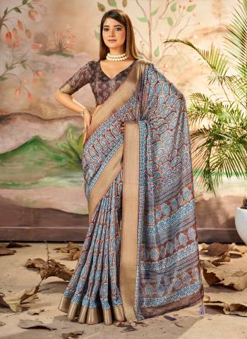  Looking These Party Wear Saree in Fine Colored.These Saree And Blouse is Fabricated On Dolla Silk Pair.Its Beautified With Wevon Jari Border Designer With Designer Printed.