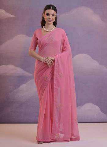 Looking These Party Wear Saree in Fine Colored.These Saree Are Georgette And Blouse is Mono Banglori Fabricated.Its Beautified With Designer Sequance Embroidery Work.