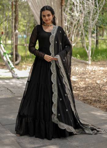 Garb These Beautiful Looking Party Wear Readymade Long Gown With Dupatta.These Gown is Fabricated On Faux Georgette And Faux Georgette Dupatta.Its Beautified With Designer Sequance Embroidery Work.