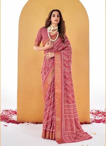 Garb These Party Wear Saree in Fine Colored.These Saree And Blouse is Fabricated On Dolla Silk Pair.Its Beautified With Wevon Jari Border Designer With Designer Printed.