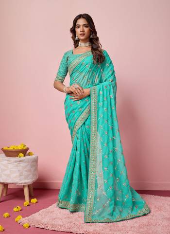 Garb These Party Wear Saree in Fine Colored.These Saree Are Georgette And Blouse is Georgette Fabricated.Its Beautified With Designer Coding,Sequance Embroidery Work.