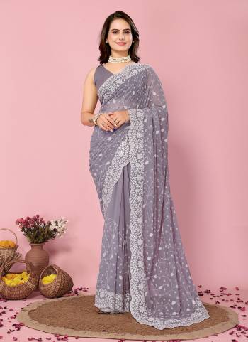 Looking These Party Wear Saree in Fine Colored.These Saree Are Georgette And Blouse is Art Silk Fabricated.Its Beautified With Designer Thread,Sequance Embroidery Work.