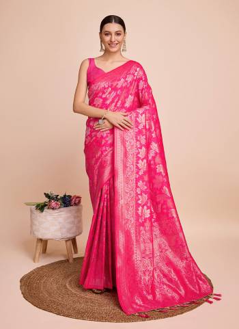 Garb This Partywear Saree Paired With Blouse.This Saree And Blouse Are Handloom Silk Based Fabric With Weaving Copper Jari Designer. Buy This Pretty Saree Now.