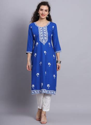 Attrective These Beautiful Looking Readymade Kurti.These Kurti is Fabricated On Rayon.Its Beautified With Designer Lucknowi Chikankari Embroidery Work.