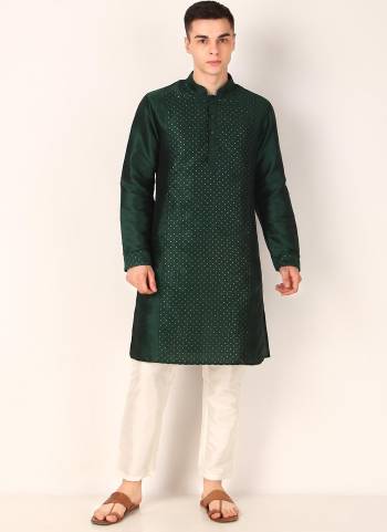 For A Festive Wear,Grab These Readymade Kurta With Payjama Pair in Fine Colored.These Kurta Are Khadi Silk And Payjama Are Art Silk Fabricated on Pair.Its Beautified With Designer Sequance Embroidery Work.