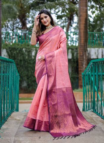 Attrective These Party Wear Saree in Fine Colored.These Saree And Blouse is Fabricated On Kanjivaram Silk.Its Beautified With Weavon Copper Jari Designer.