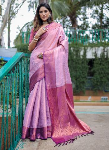 Attrective These Party Wear Saree in Fine Colored.These Saree And Blouse is Fabricated On Kanjivaram Silk.Its Beautified With Weavon Copper Jari Designer.