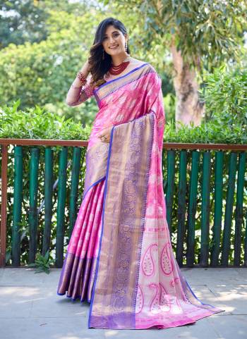 Garb These Party Wear Saree in Fine Colored.These Saree And Blouse is Fabricated On Banarasi Handloom Silk.Its Beautified With Weavon Jari Designer.