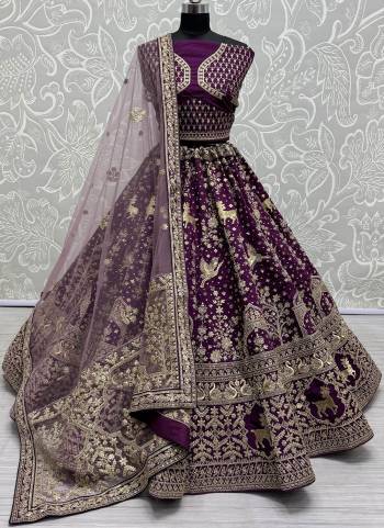 For A Fancy Designer Look,Grab These Lehenga Choli With Dupatta in Fine Colored.These Lehenga And Choli Are Silk And Dupatta Are Fabricated On Soft Net Pair.Its Beautified With Designer Sequance Touch Up,Dori,Chapat Jari Embroidery, Diamond Work.