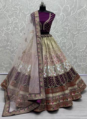 For A Fancy Designer Look,Grab These Lehenga Choli With Dupatta in Fine Colored.These Lehenga And Choli Are Silk And Dupatta Are Fabricated On Soft Net Pair.Its Beautified With Designer Sequance,Colorful Patch,Multy Thread Embroidery,Lace Work.