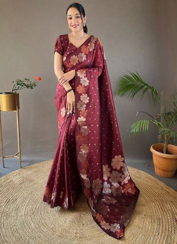 Attrective This Partywear Saree Paired With Blouse.This Saree And Blouse Are Soft Silk Based Fabric With Weaving Jacquard Silver,Copper Jari Designer. Buy This Pretty Saree Now.