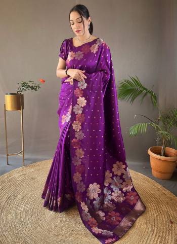 Attrective This Partywear Saree Paired With Blouse.This Saree And Blouse Are Soft Silk Based Fabric With Weaving Jacquard Silver,Copper Jari Designer. Buy This Pretty Saree Now.