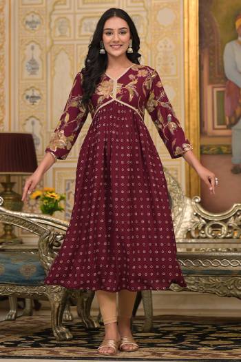 Looking These Beautiful Looking Readymade Long Kurti.These Kurti Are Rayon Fabricated.Its Beautified With Disigner Foil Printed With Pocket.