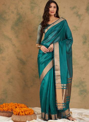 Attrective These Party Wear Saree in Fine Colored.These Saree And Blouse is Cotton Organza Fabricated.Its Beautified With Wevon Jari Pallu Border Designer.