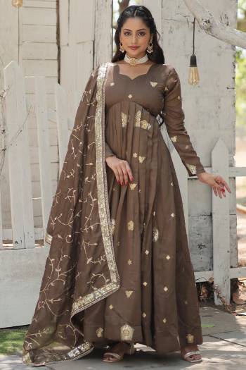 Garb These Beautiful Looking Party Wear Readymade Long Gown With Dupatta.These Gown is Fabricated On Vichitra Shimmer And Vichitra Shimmer Dupatta.Its Beautified With Designer Sequance Embroidery Work.